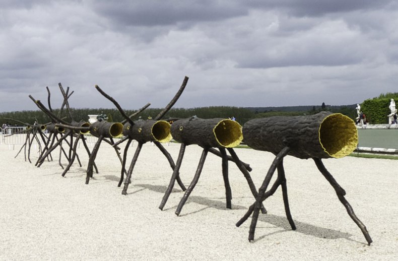 (2008), Giuseppe Penone. Installation view, Château de Versailles 2013.