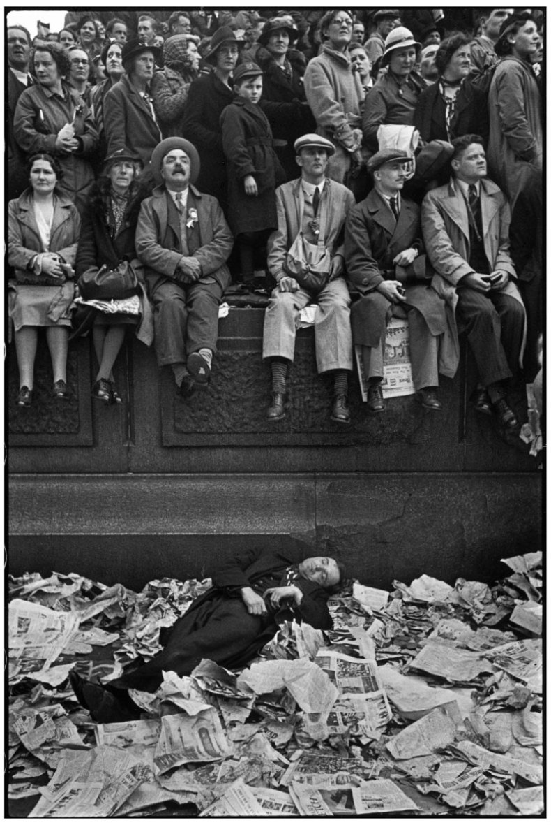 (1937) Henri Cartier-Bresson.