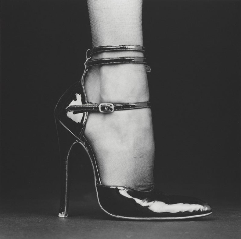 (1987), Robert Mapplethorpe.