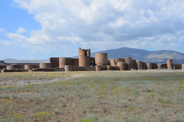 Archaeological Site of Ani: II. Smbat City Walls