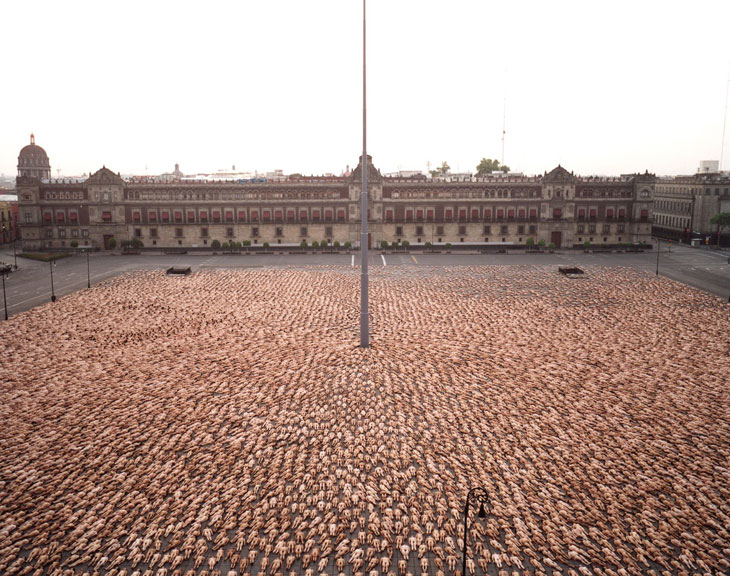 Mexico City 3 (Zócalo, MUCA/UNAM, 2007), Spencer Tunick