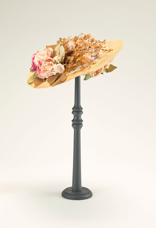 Woman's hat (c. 1900, with alterations), Maison Virot. Fine Arts Museums of San Francisco. Image courtesy the Fine Arts Museums of San Francisco
