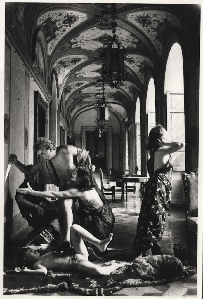 Tableau vivant d’après Le Massacre des Innocents de Nicolas Poussin (c. 1975), Valerio and Camilla Adami, and Jacques Derrida. © DR / Valerio et Camilla Adami