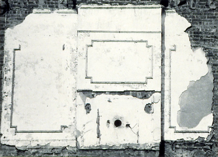 Walls (1972), Gordon Matta-Clark. Courtesy of the Bronx Museum of Arts