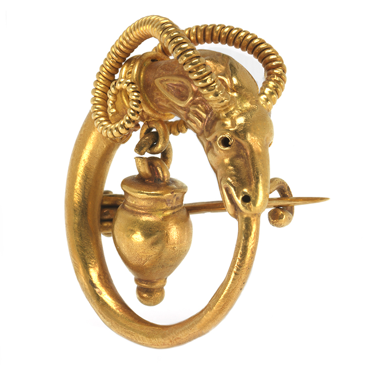 Brooch in the shape of a ram’s head (c. 1860–70), made by Castellani.