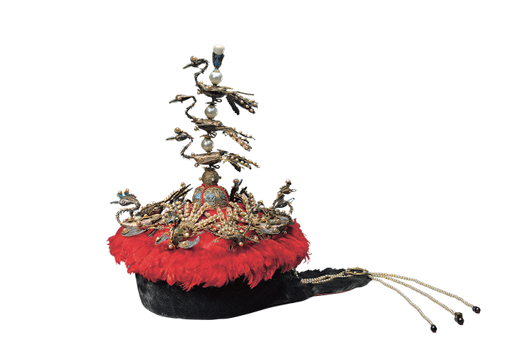 Court hat with phoenixes (18th or 19th century), probably Imperial Workshop, Beijing