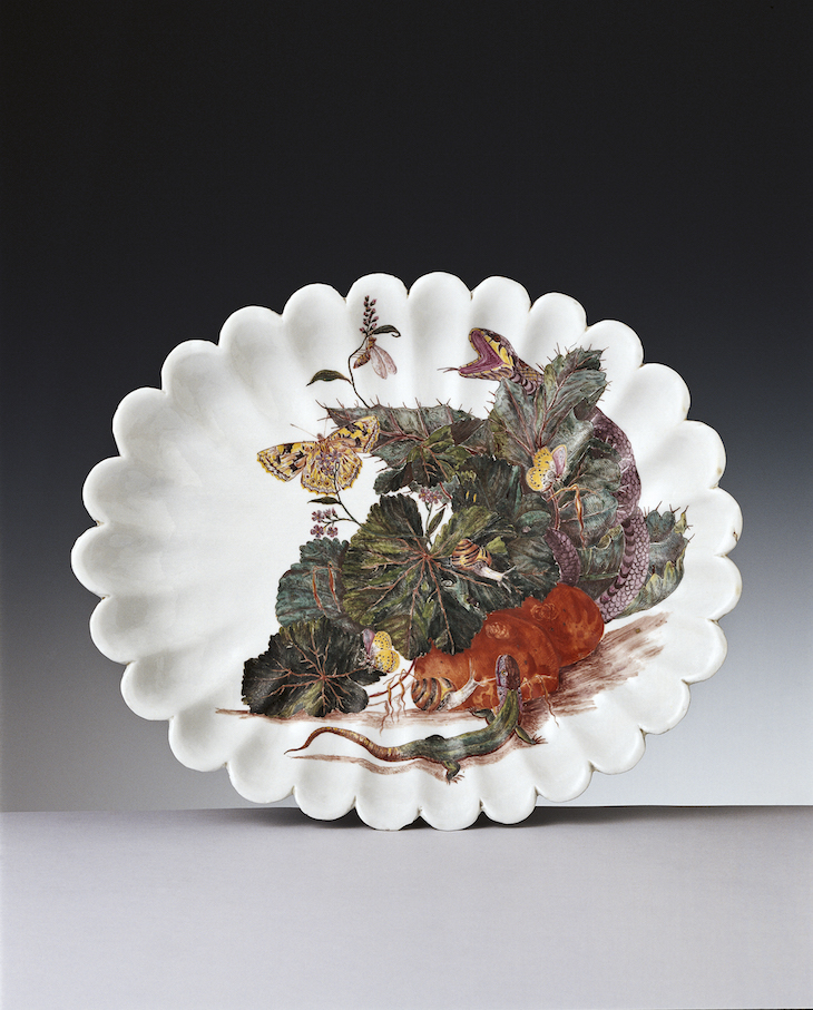Fruit Bowl (1746), Doccia Manufactory, decorated by Anton Anreiter von Ziernfield.