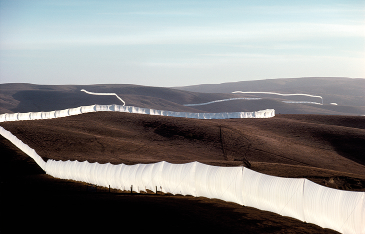 Installation view of Running Fence, Sonoma and Marin Counties (1972–76), Christo and Jeanne-Claude.