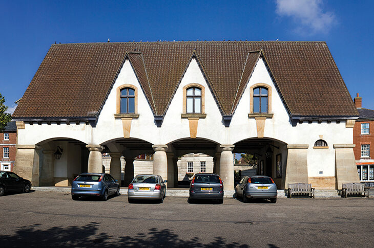 Brownsword Hall, Pummery Square, designed by John Simpson and completed in 1999 for Phase 1 of Poundbury, Dorset; master-planned by Léon Krier (photo: 2008).