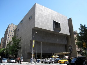 The Whitney Museum's landmark Breuer building is to be used by the Metropolitan Museum of Art to display its contemporary collection.
