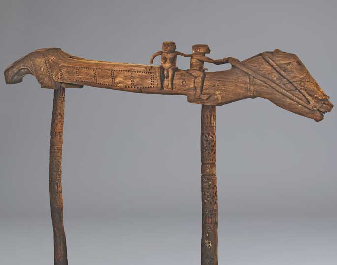 'Ritual Horse-Serpent with Male and Female Riders (Ja Heda) (19th century or earlier), Nage, Indonesia, Flores. Yale University Art Gallery. Photo: Johan Vipper