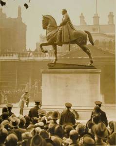 King George V laying a wreath at the monument to ‘Field Marshal Earl Haig, Commander-in-Chief of the British Armies in France 1915-1918’ by Alfred Hardiman, Armistice Day (1937)