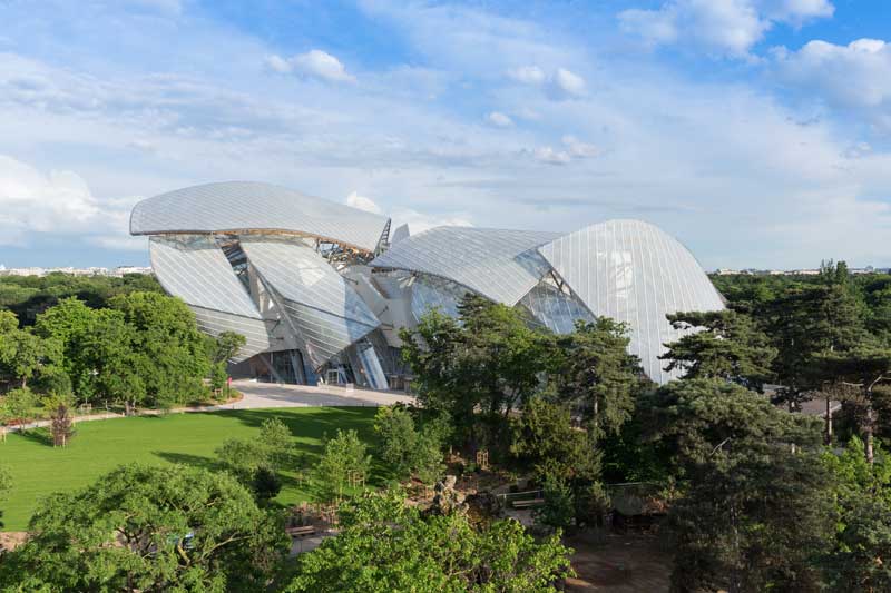 The Fondation Louis Vuitton opens in Paris