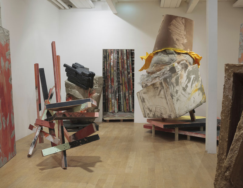 (2015), Phyllida Barlow. Installation view at The Fruitmarket Gallery, Edinburgh 2015.