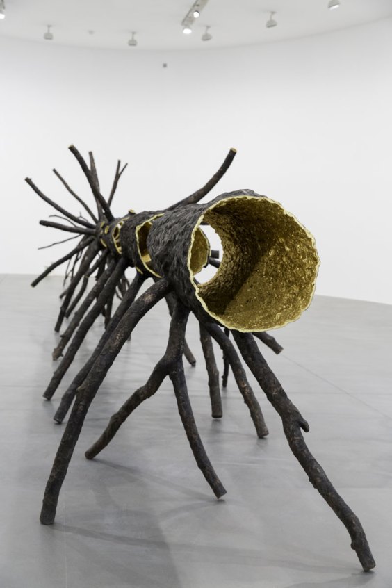 (2008), Giuseppe Penone, bronze and gold, eight elements. Installation view at Gagosian Gallery, Rome 2015.