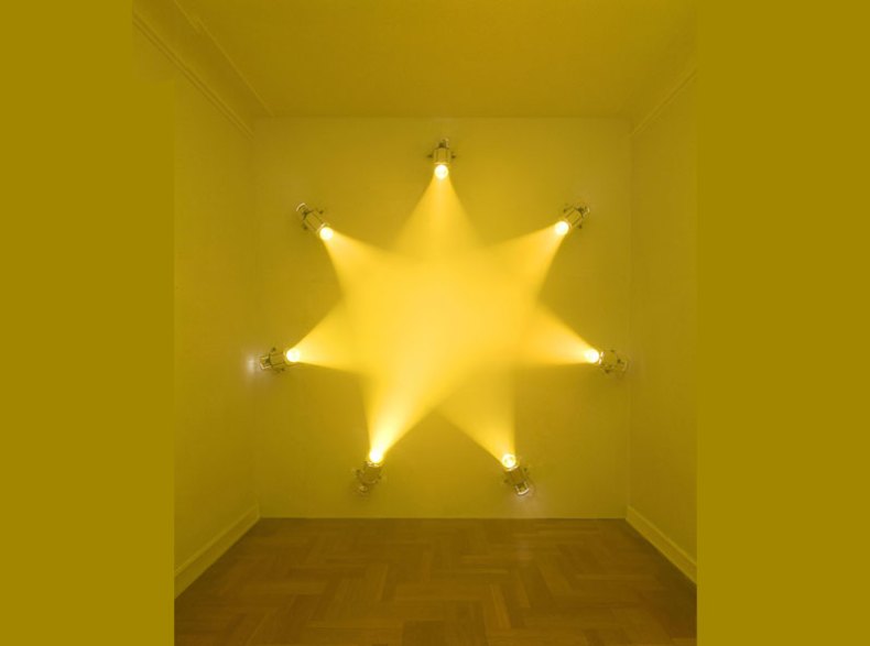 (2007), Ann Veronica Janssens