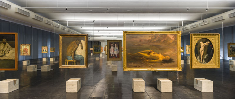 View of the picture gallery of MASP in December 2015.
