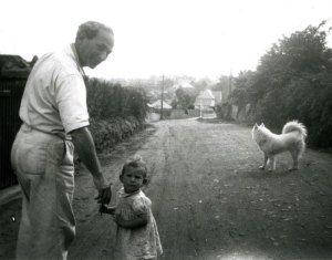 Gabo with his daughter Nina and their dog Snieshka, Carbis Bay, Cornwall, c. 1942. Copyright: Tate, London 2015
