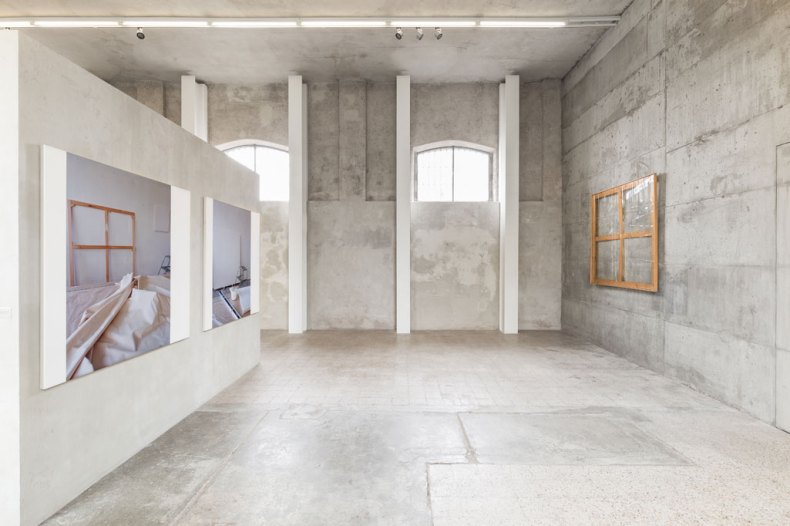 'Recto Verso' exhibition view at Fondazione Prada, Milan. Showing 'Support Surface' (2007), by Ian Wallace (left) and 'Grande trasparente' (1976) by Carla Accardi (right). Photo: Delfino Sisto Legnani Studio. Courtesy Fondazione Prada.