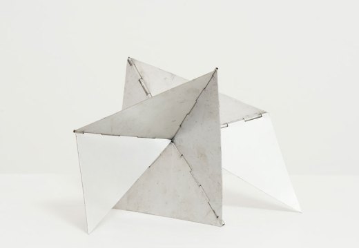 Bicho Caranguejo (1959), Lygia Clark.