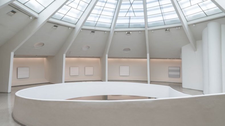 Installation view: 'Agnes Martin' at the Solomon R. Guggenheim Museum, New York, 7 October, 2016–11 January 2017. Photo: David Heald © Solomon R. Guggenheim Foundation