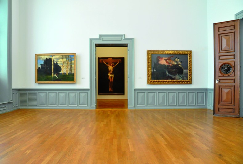 Works by Alfred Böcklin (left and right) displayed in the Kunstmuseum Bern.