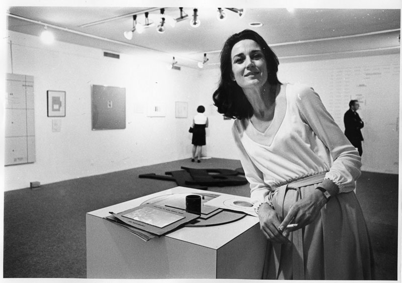 Virginia Dwan in her gallery during the exhibition 'Language III', Dwan Gallery, New York (May 1969). Courtesy Dwan Gallery Archive