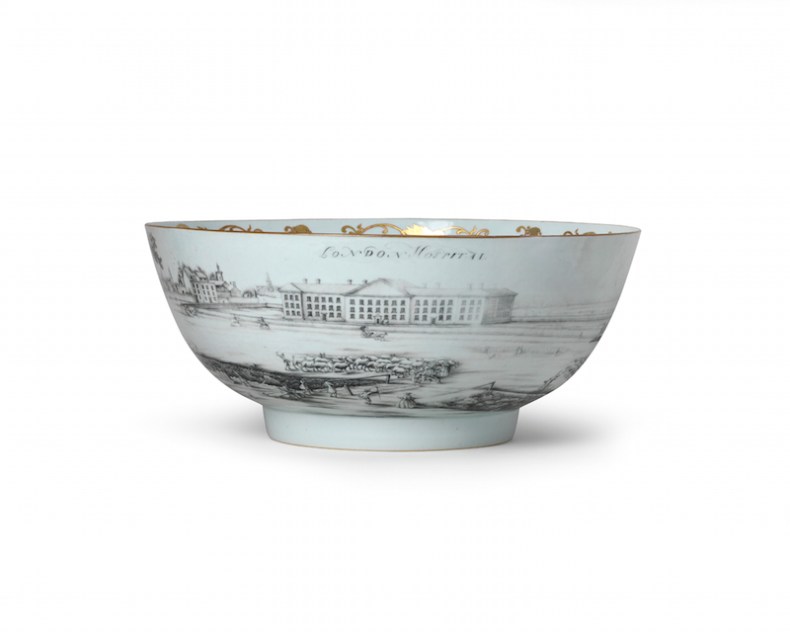 Punch bowl (c. 1790), China, Qianlong period.