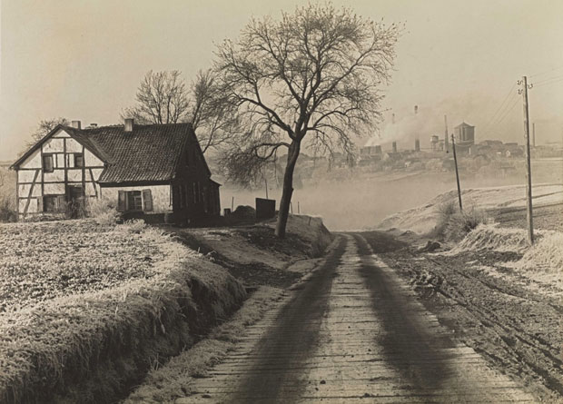 Farmstead in Essen-Frohnhausen and the colliery Rosenblumendelle