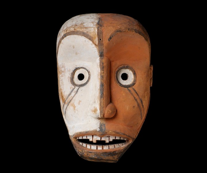 Anthropomorphic mask, Gabon, Africa. © Musée du quai Branly - Jacques Chirac, photo by Patrick Gries, Bruno Descoings