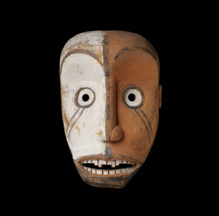 Anthropomorphic mask, Gabon, Africa. © Musée du quai Branly - Jacques Chirac, photo by Patrick Gries, Bruno Descoings
