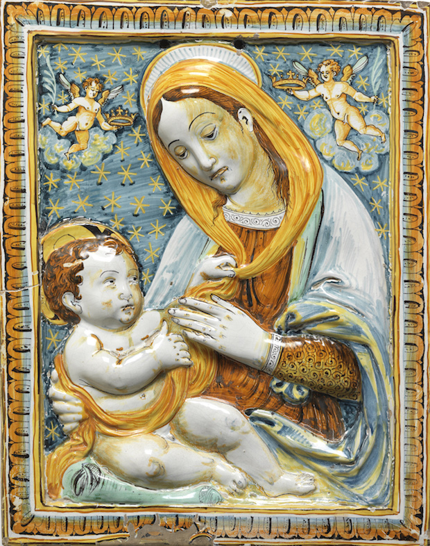 Maiolica panel, painted with a half-length figure of the Virgin with the infant Christ (c. 1600–1700). © Fitzwilliam Museum, Cambridge