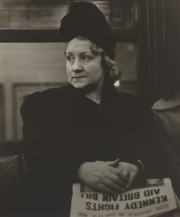 Subway Portrait (1941), Walker Evans. © Walker Evans Archive, The Metropolitan Museum of Art; Photo: © National Gallery of Art, Washington