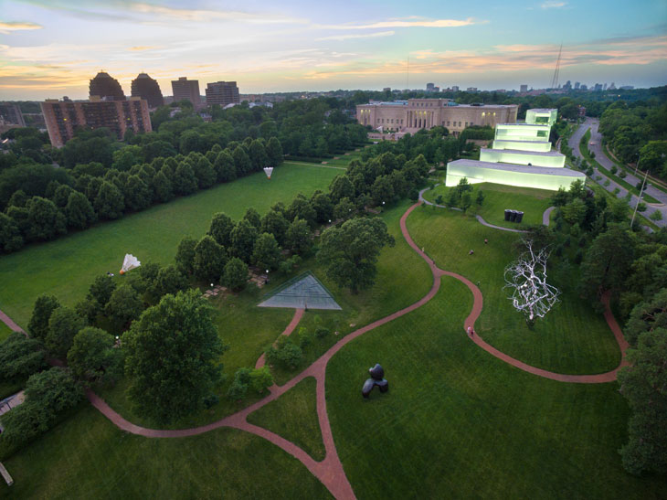 Aerial view of the museum. Courtesy the Nelson-Atkins Museum of Art