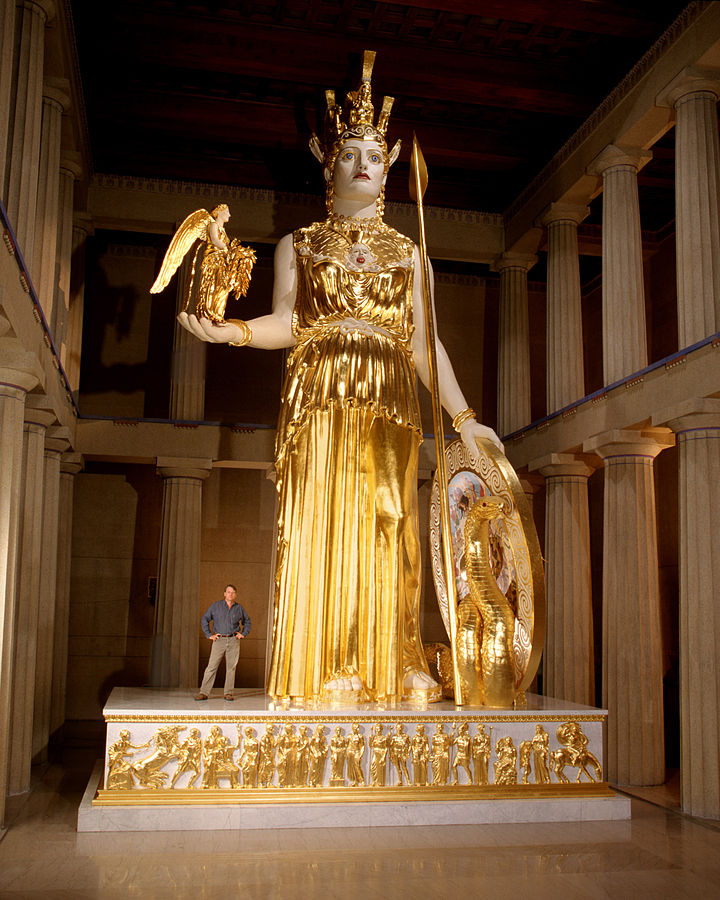 The Nashville Athena statue, recreated by Alan LeQuire in 1990, is housed in a full-scale replica of the Parthenon in Centennial Park. Photo: Wikimedia Commons (Dean Dixon)