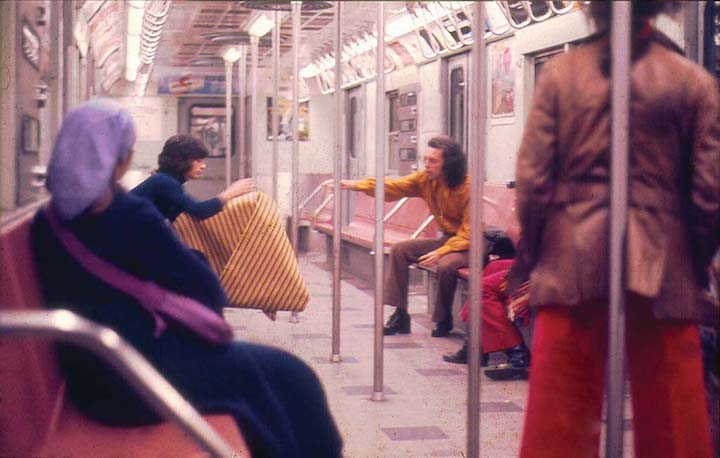 Parangolé Cape 30 in the New York City Subway (1972), courtesy of César and Claudio Oiticica, Rio de Janeiro