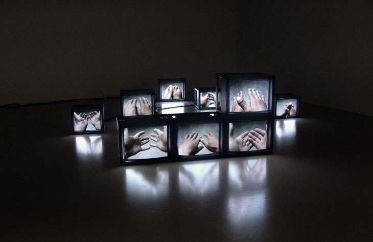 The Hand (2002), Melik Ohanian. Courtesy the artist and Galerie Chantal Crousel, Paris. © Melik Ohanian / ADAGP PARIS, 2017. Philadelphia Museum of Art