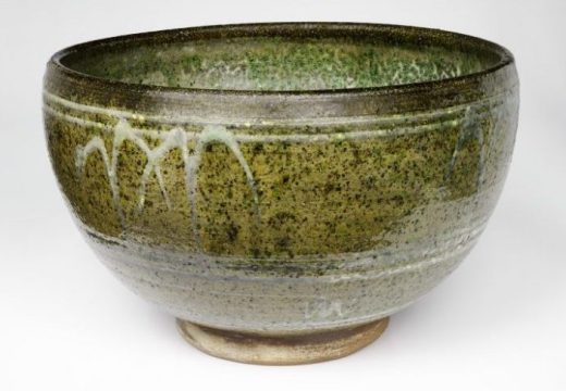 Rose bowl (c. 1938), Michael Cardew.