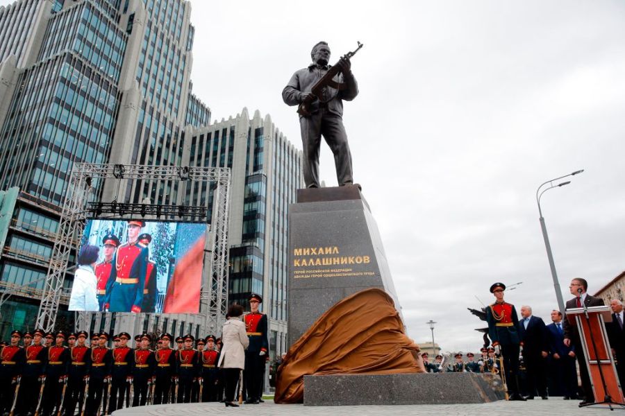 Trigger warning: not all Muscovites are crazy about Kalashnikov