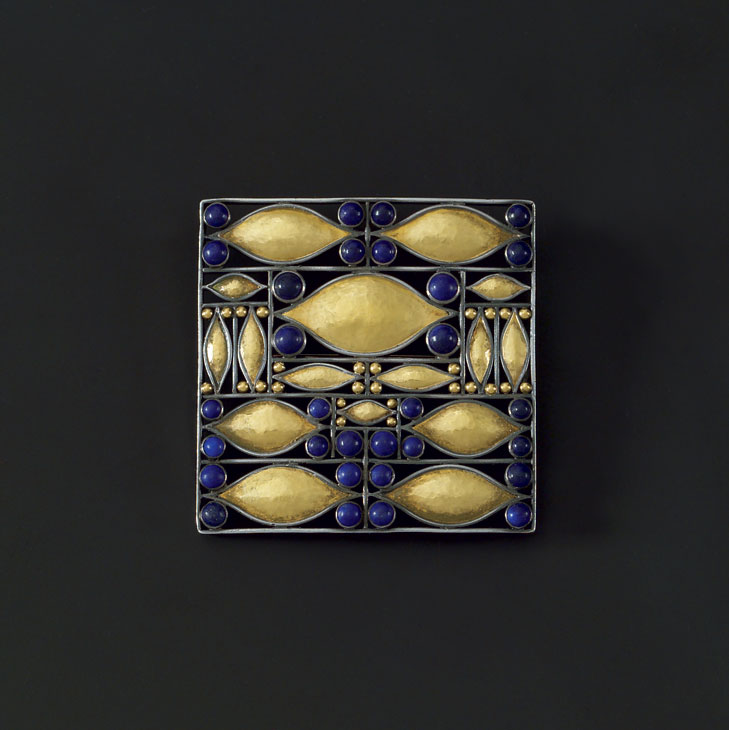 Brooch, 1907, designed by Josef Hoffmann, execution: Wiener Werkstätte.