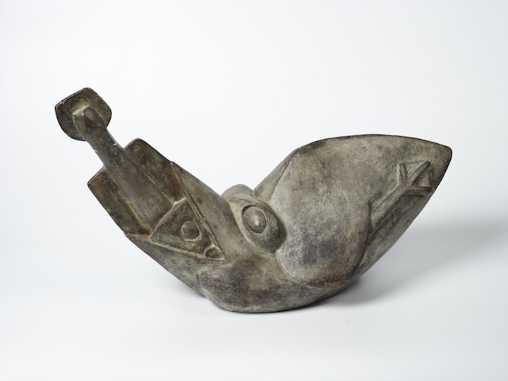 Bird Swallowing a Fish (1914), Henri Gaudier-Brzeska. Courtesy of Kettle's Yard, University of Cambridge