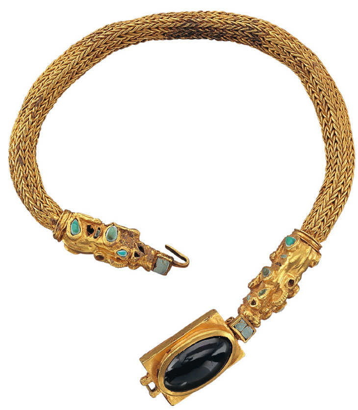 Necklace (1st century BC–1st century AD). Phoenix Ancient Art (price on application)