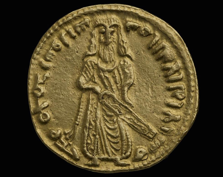 Standing Caliph Dinar, 697, probably minted at Damascus. Courtesy of The Ashmolean, Oxford