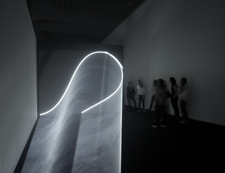 Doubling Back (2003), Anthony McCall. Photograph: Stefania Beretta