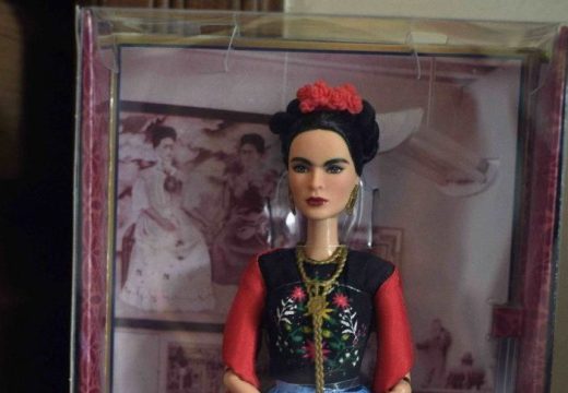 A Barbie doll depicting late Mexican artist Frida Kahlo, is exhibited – alongside other commercial products – at her sister's house in the neighborhood of Coyoacan, Mexico City,on April 19, 2018. Photo: ALFREDO ESTRELLA/AFP via Getty Images