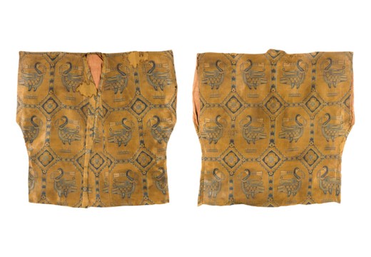 Silk samite shirt with ducks (600–800), Central Asia, Sogdiana