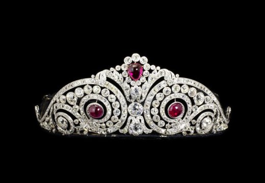 Diamond and synthetic ruby tiara (1913), Henri Lavabre for Cartier. Victoria and Albert Museum, London