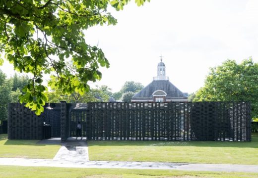 Serpentine Pavilion 2018, designed by Frida Escobedo, Serpentine Gallery, London. Photography © 2018 Iwan Baan; © Frida Escobedo, Taller de Arquitectura