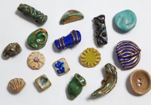 A selection of glazed ceramic buttons (1944–45), Lucie Rie.