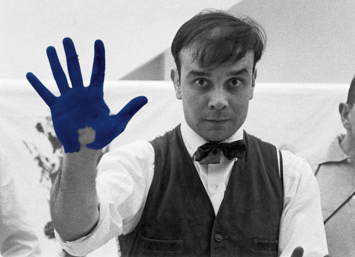 Portrait of Yves Klein during the shooting of the documentary of Peter Morley "The Heartbeat of France".